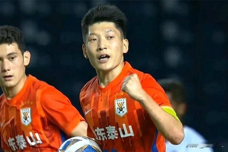 南通支云球迷更应该感恩泰山队！泰山队对阵南通真没必要制造如此紧张的氛围，球队之间