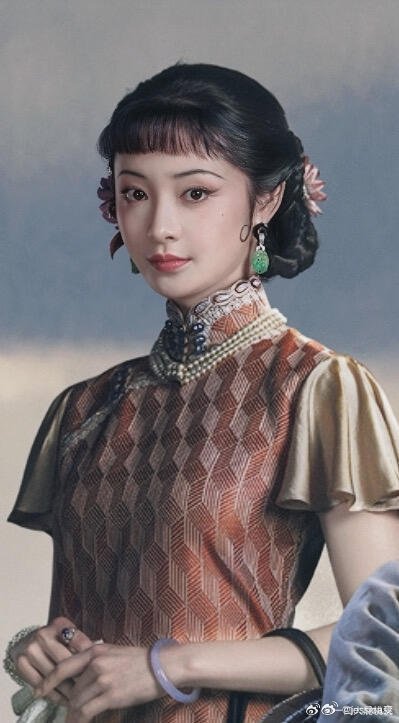 现在就喜欢这种细细柳叶眉 为了够细 一周修一次眉+眉笔化妆用遮瑕膏遮一半去