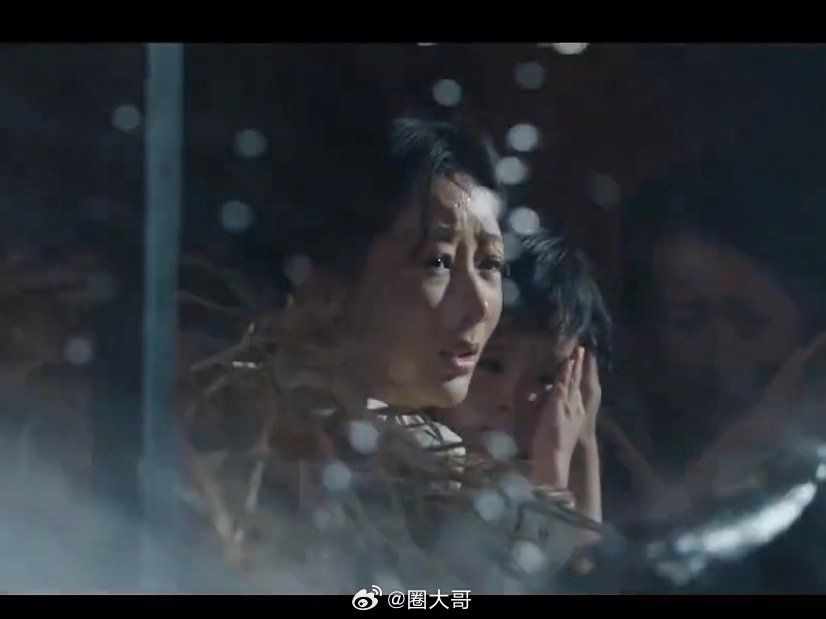 杨紫玉兰花开君再来哭戏天惹，谁懂杨紫演技的含金量啊，杨紫在电视剧《玉兰花开君再来