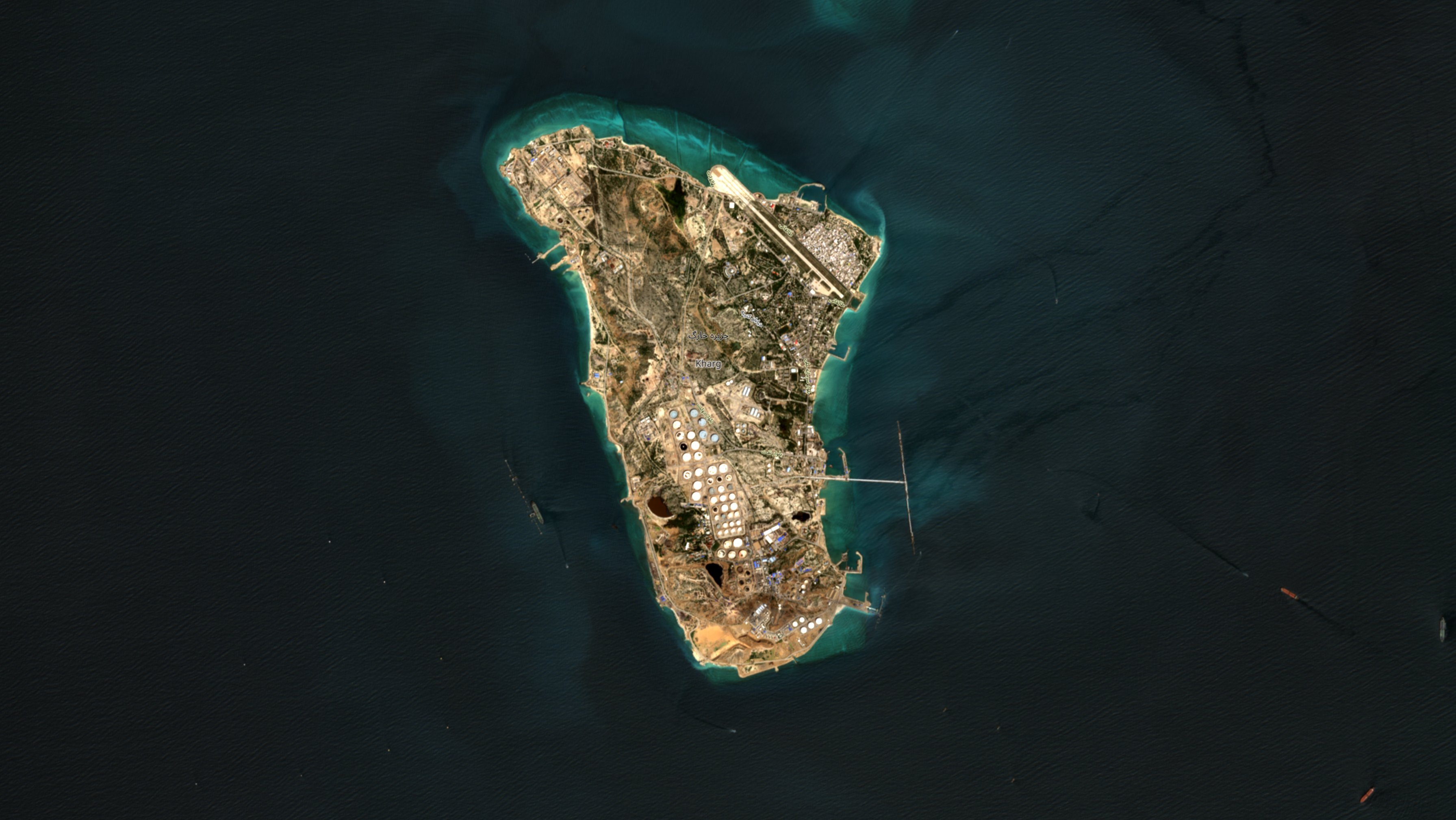 🔻关于伊朗哈尔克岛的一些热知识：🔹该岛本身并不产油。岛上虽有来自近海油田的输