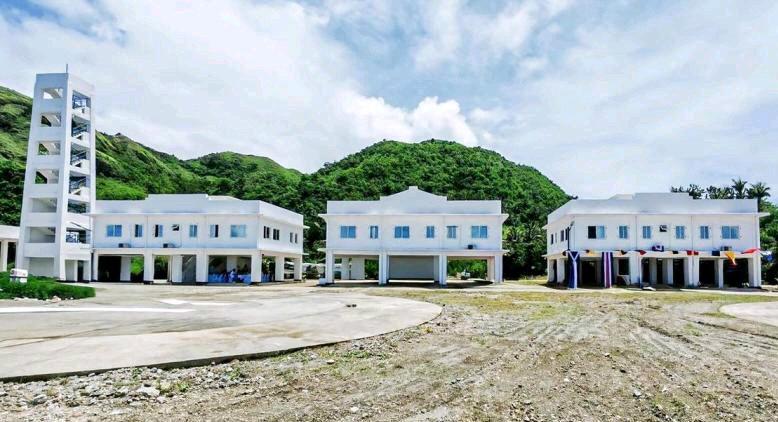 菲律宾在吕宋海峡启用一座新的军事基地。这座名为马哈塔奥的前沿作战基地位于巴丹岛，
