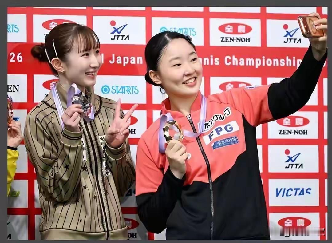 笑死我了！全日锦张本美和4:3战胜了早田希娜！
早田希娜采访时，
并没有对张本美