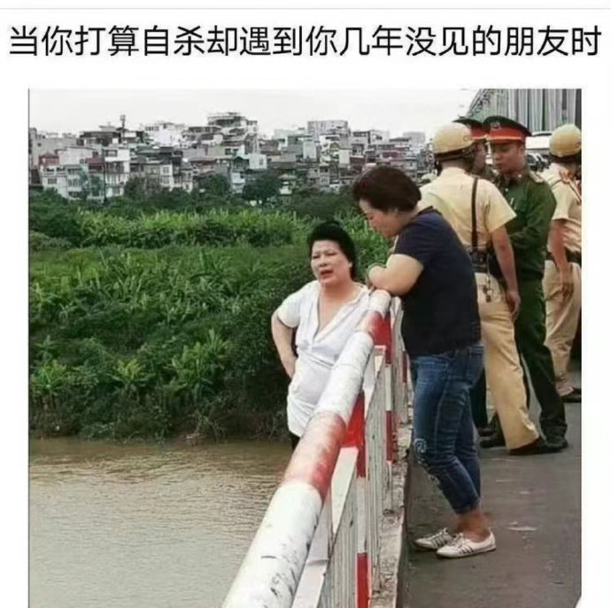 好神金啊 每张图都害我莫名其妙地笑了一下。。 ​​​