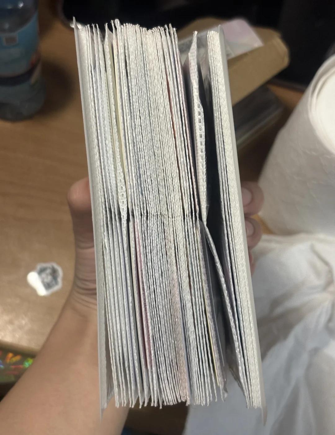 念旧的人活的很幸福 并不会累
我的收集册里还有七年前第一次看的电影票
是王俊凯演