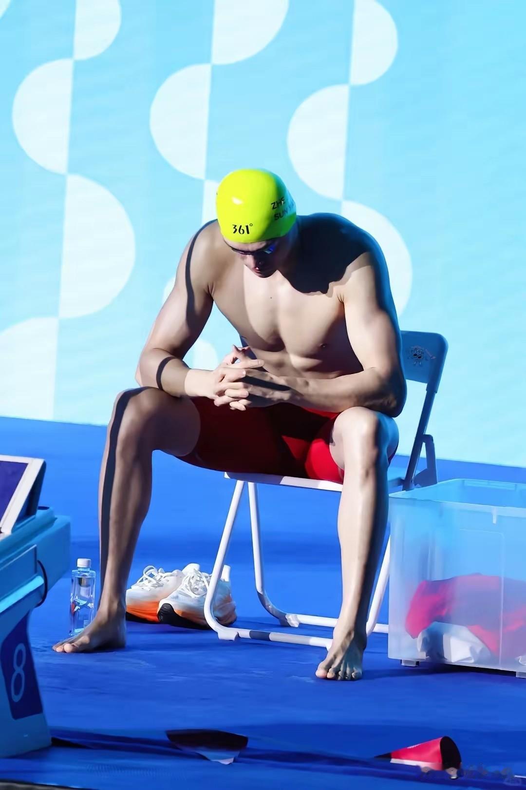 不愧是孙杨
一句话打败了99%的人！
记者问孙杨：没拿冠军难过吗？”孙杨的回答让