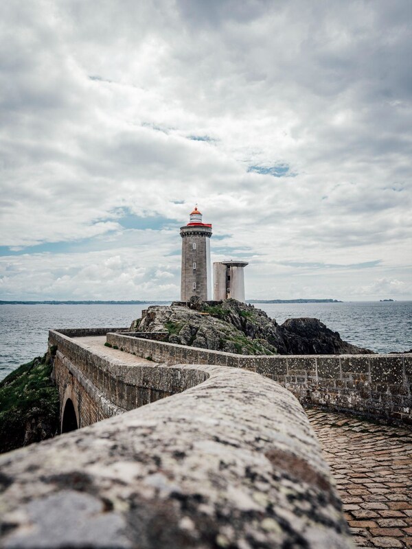 韩国成为今春最受中国旅行者青睐的出境游目的地，越南成为黑马