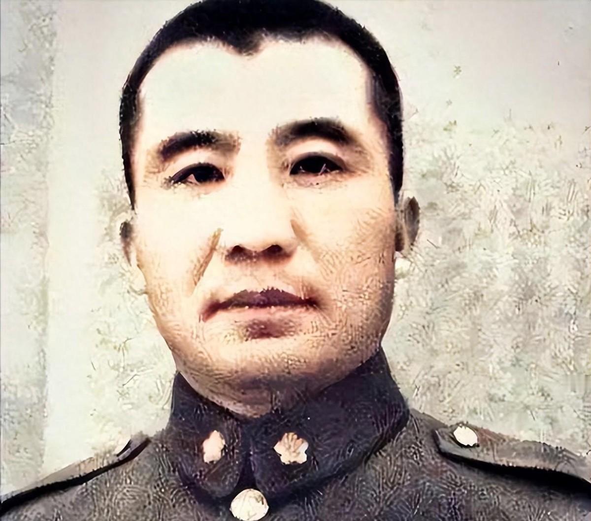 抗日名将从一名排长历经艰苦奋战，最终全程参战使日军被迫向他投降的背后经历是什么