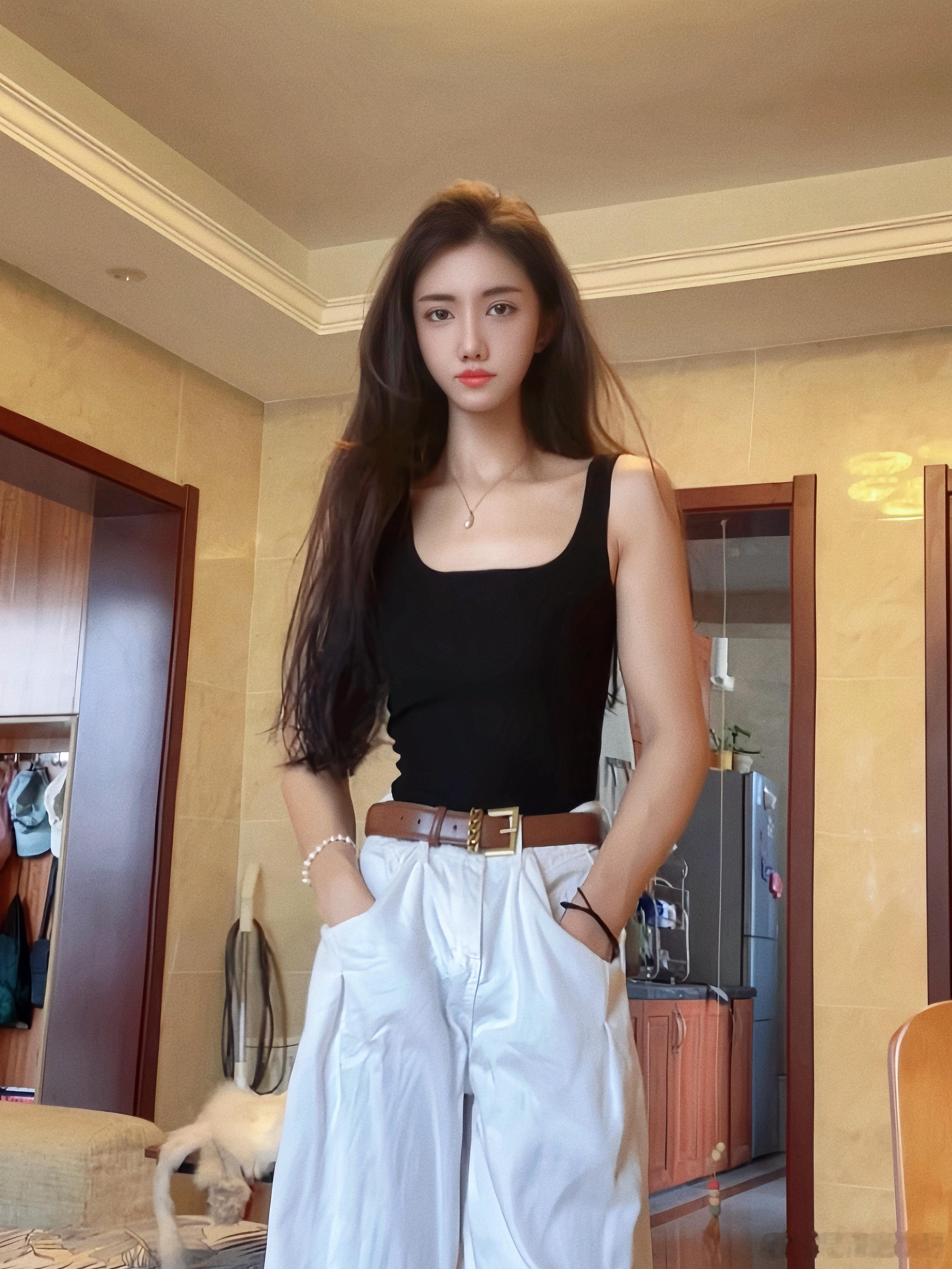 昨天随意搭的居然很港风  ​​​