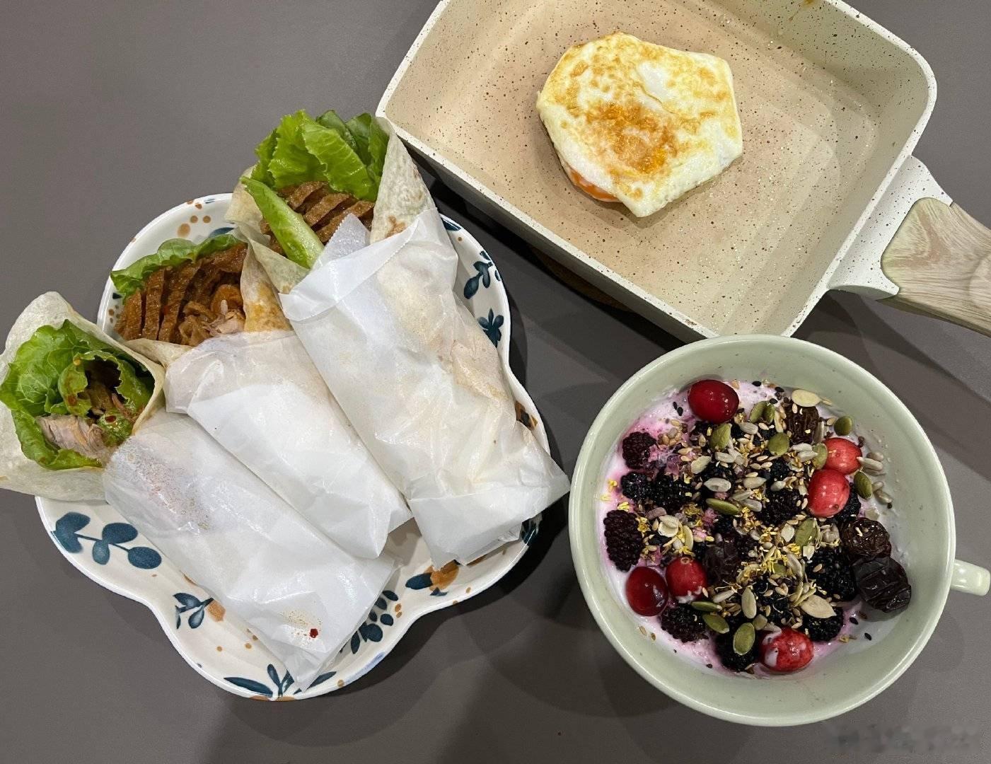 #大家的早餐# 都这么优秀，自愧不如，自愧不如[允悲][允悲][允悲] ​​​