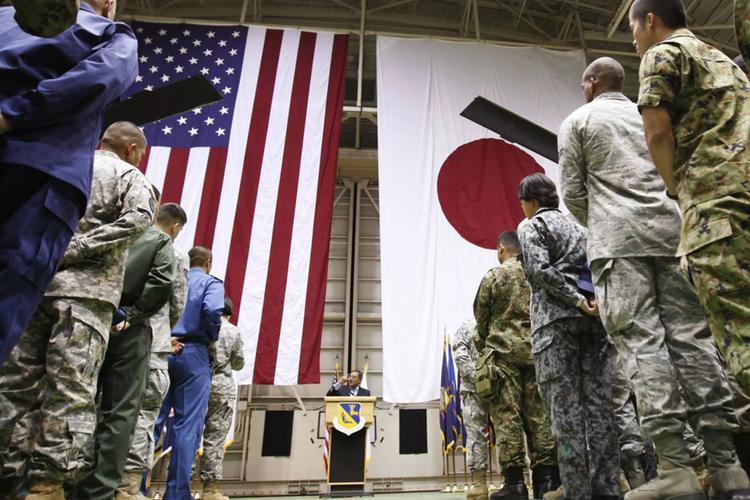 当地时间4月6日，美国总统特朗普在公开活动上火力全开，对着伊朗和一众盟友放出极具