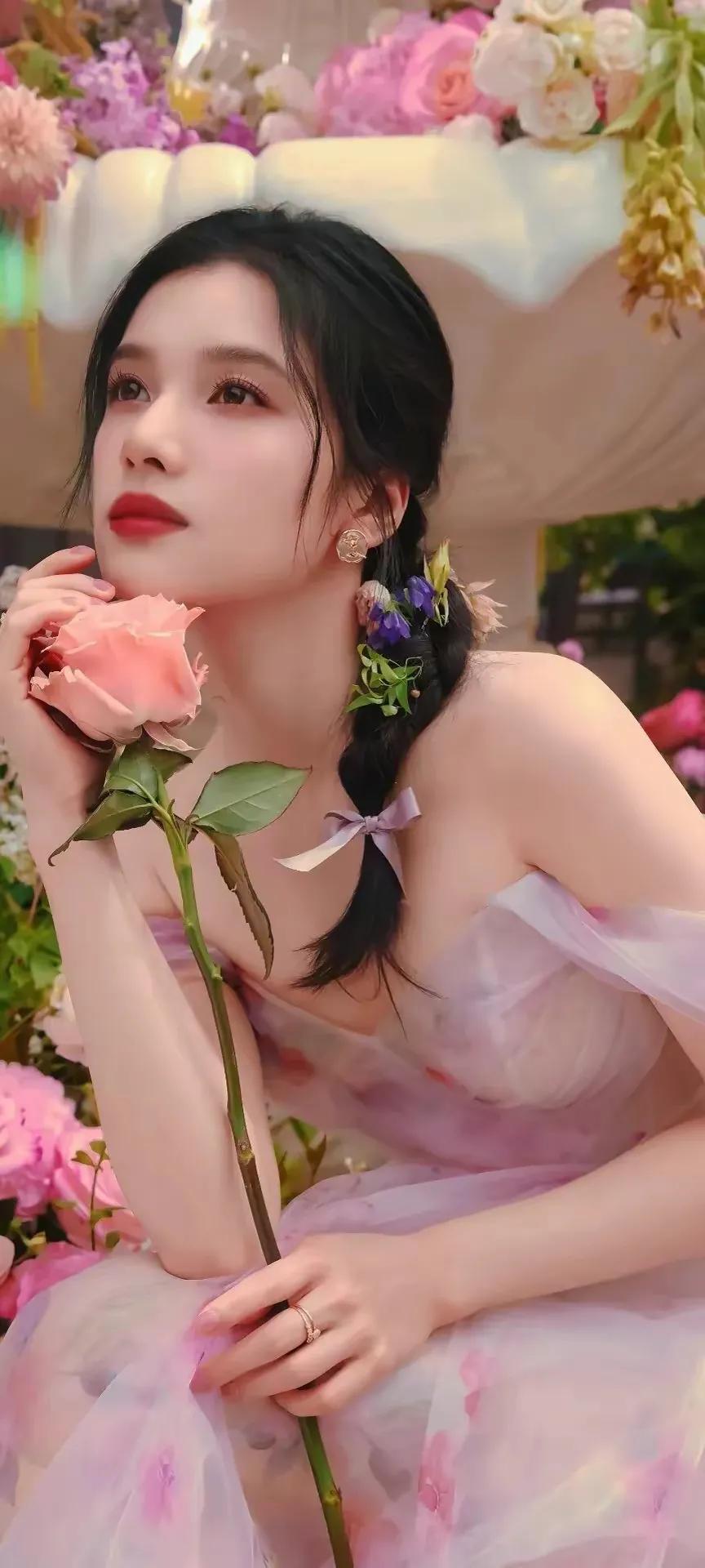 野花做了场玫瑰花的梦