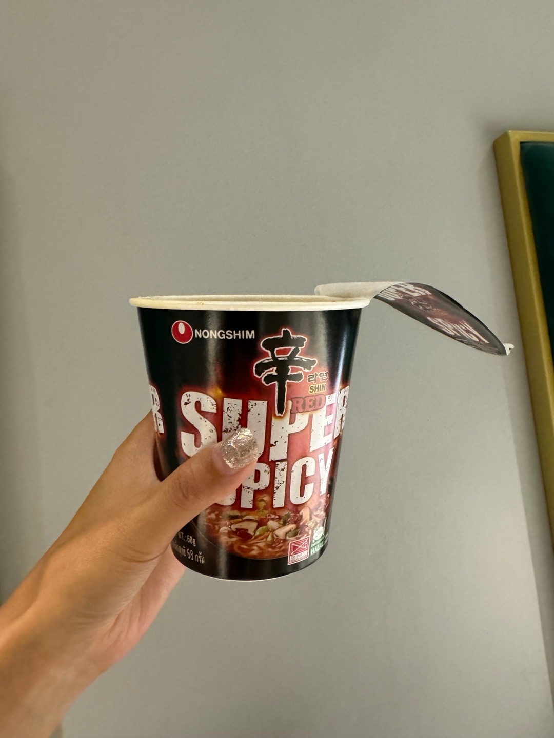 好喜欢吃辛拉面 有没有跟我一样的 ​​​