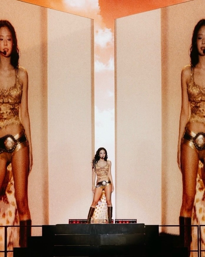 BLACKPINK  【IG】260712@ jennie_hq 更新Mad C