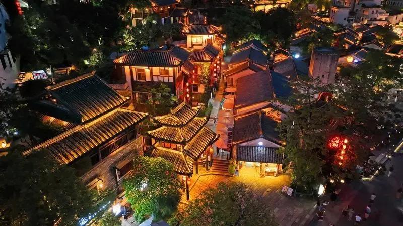 北方人去深圳，是不是对现代化的大都市感到惊奇的同时，也想了解一下当地的特色文化—
