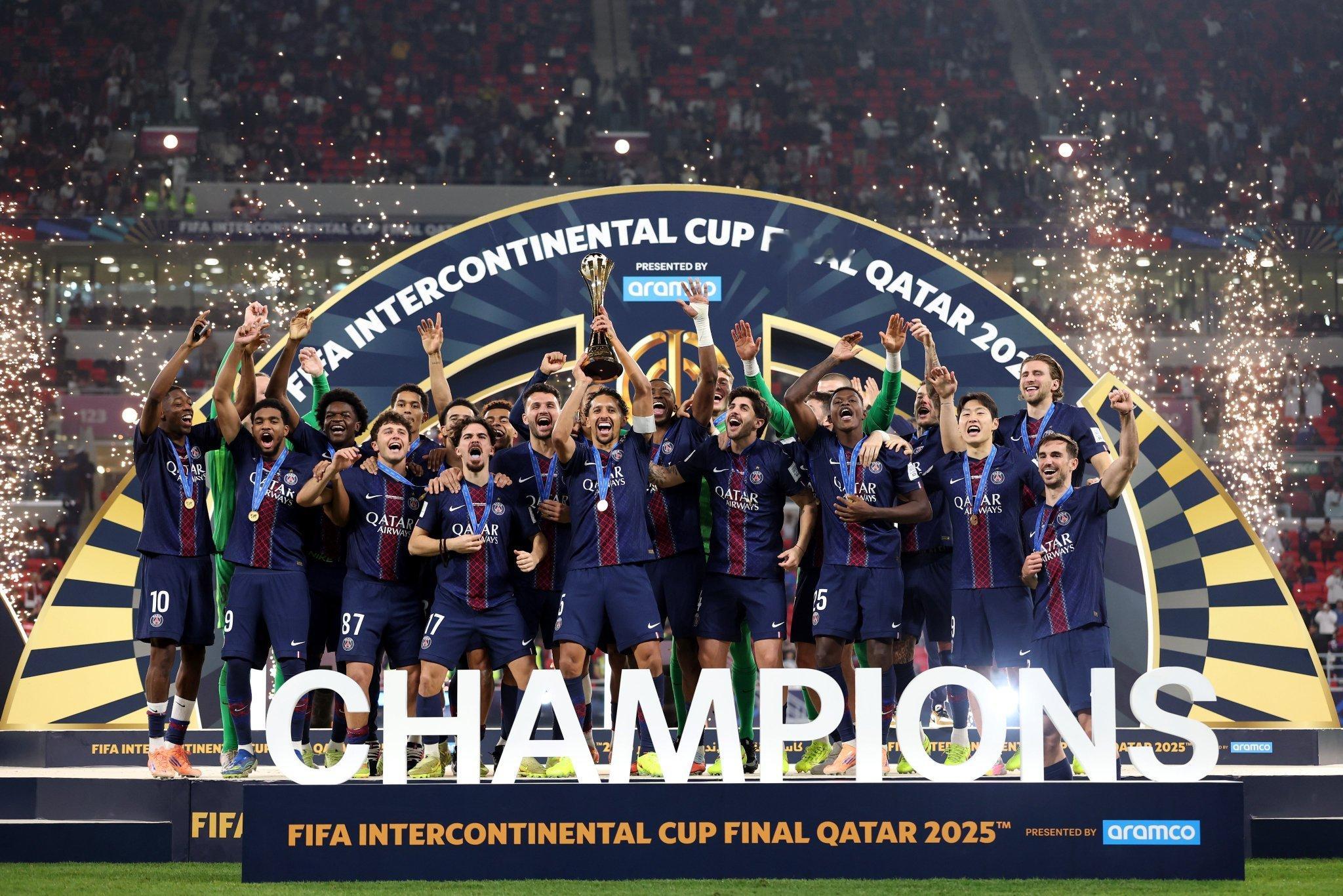 法国球迷俱乐部  巴黎圣日耳曼六冠王🏆🏆🏆🏆🏆🏆巴黎夺得洲际杯冠军巴