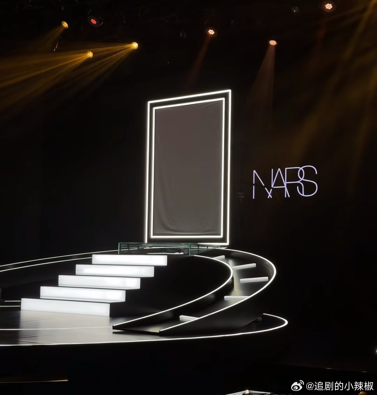 肖战nars现场，真的跟盛典一样