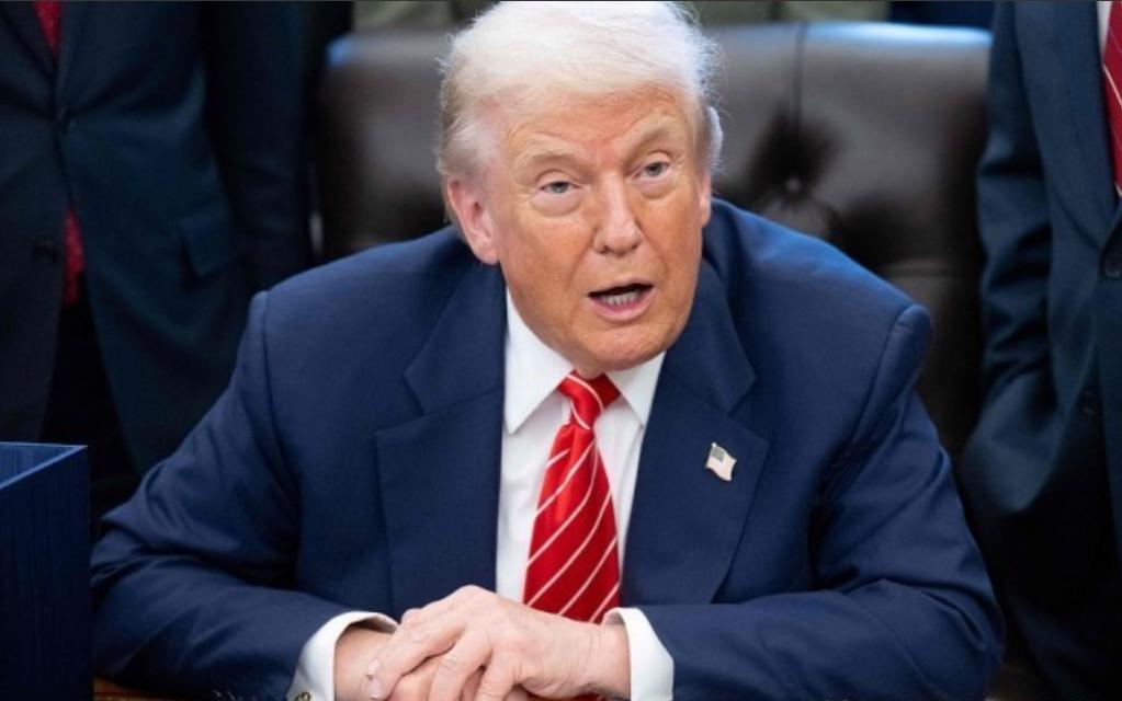 特朗普计划让中国数千架波音客机全部停飞。很多人还以为中美贸易战只是停留在关税阶段