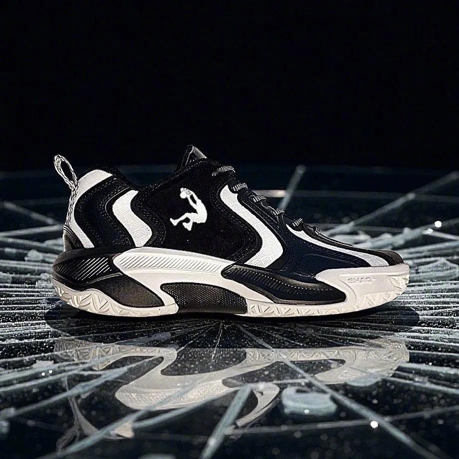 SHAQ Dunkman 1.0奥尼尔的个人品牌SHAQ重新推出性能篮球鞋型号D