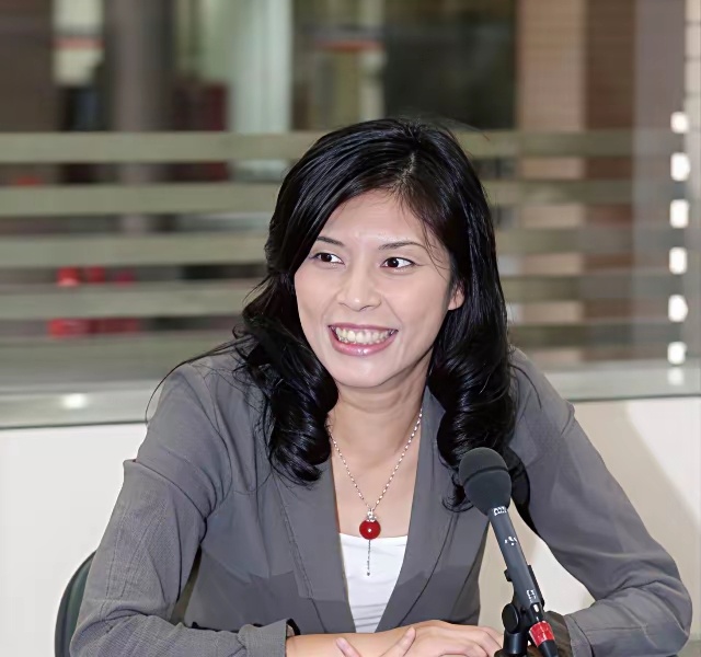 4月22日，在蒋万安发声谴责大陆打压台湾国际空间后进行的一次民调（震传媒发布），