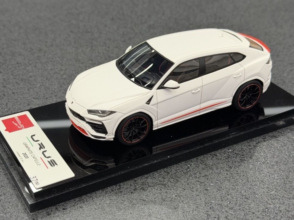 Make Up 兰博基尼 野牛 urus Make Up 1/43 EM596D 兰博基尼
