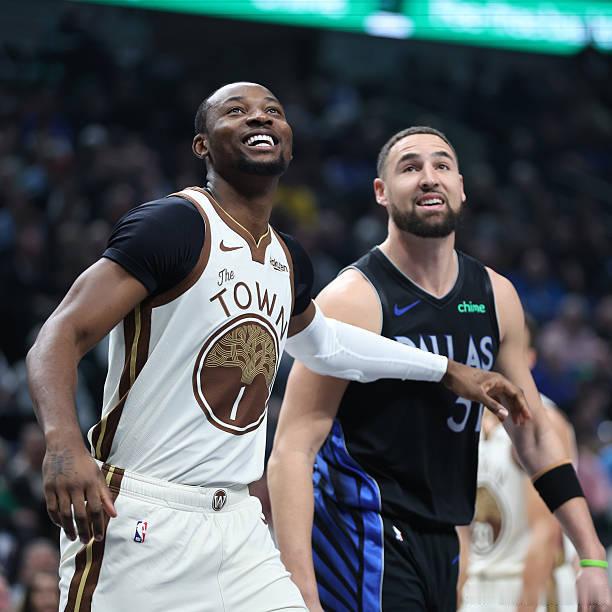 据随队记者报道，勇士官方确信库明加的伤情并不严重，库明加将进入每日观察。勇士vs