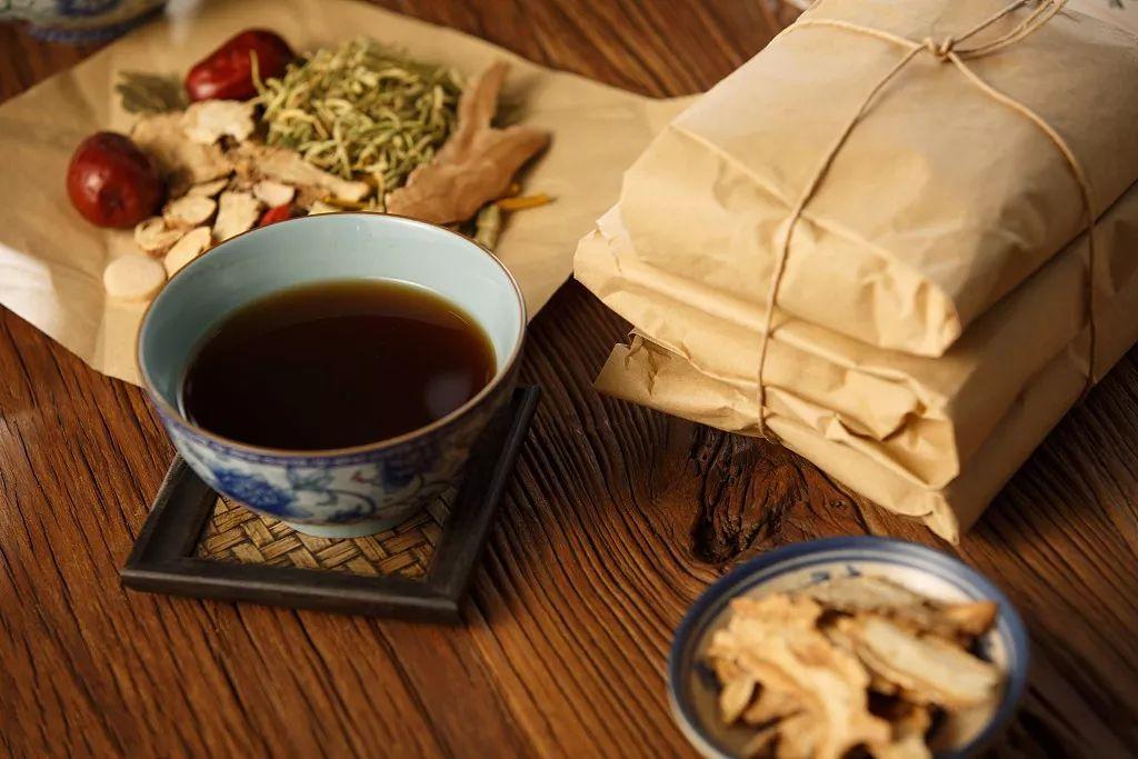 坦索罗辛不如这两味药！缩小腺体，小便通畅，前列腺肥大好了

中医理论认为，前列腺