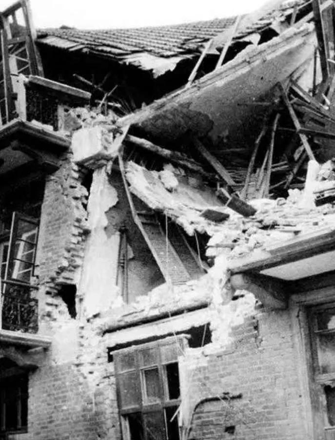 1976 年唐山大地震前，地震专家预测，河北在 7 月 22 日至 8 月 5 