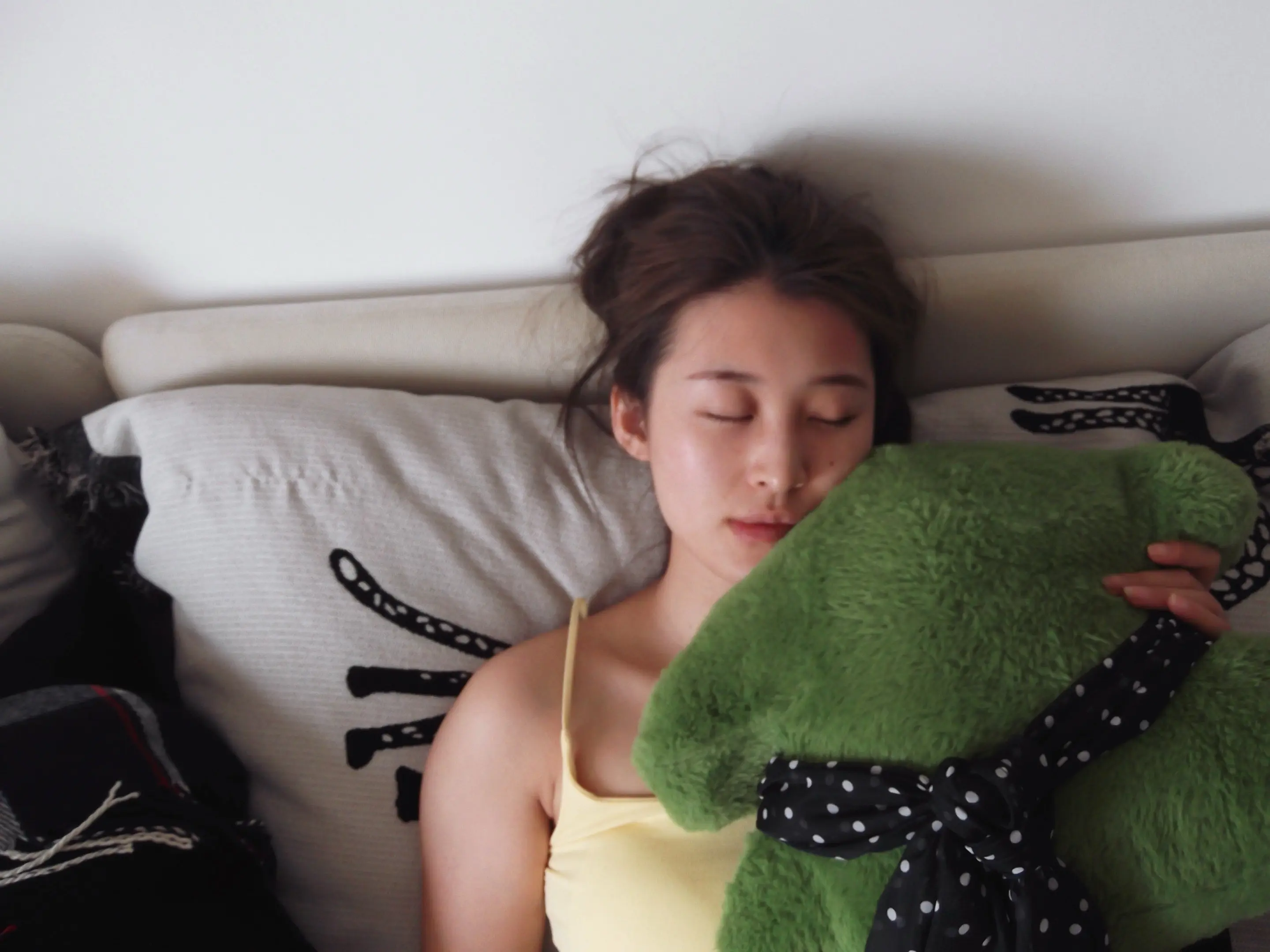 照片会发黄，记忆也会模糊