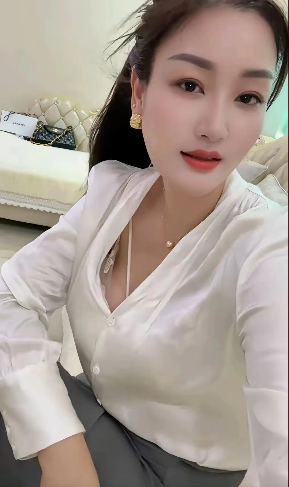 等一个爱我的人，等一个懂我的人！