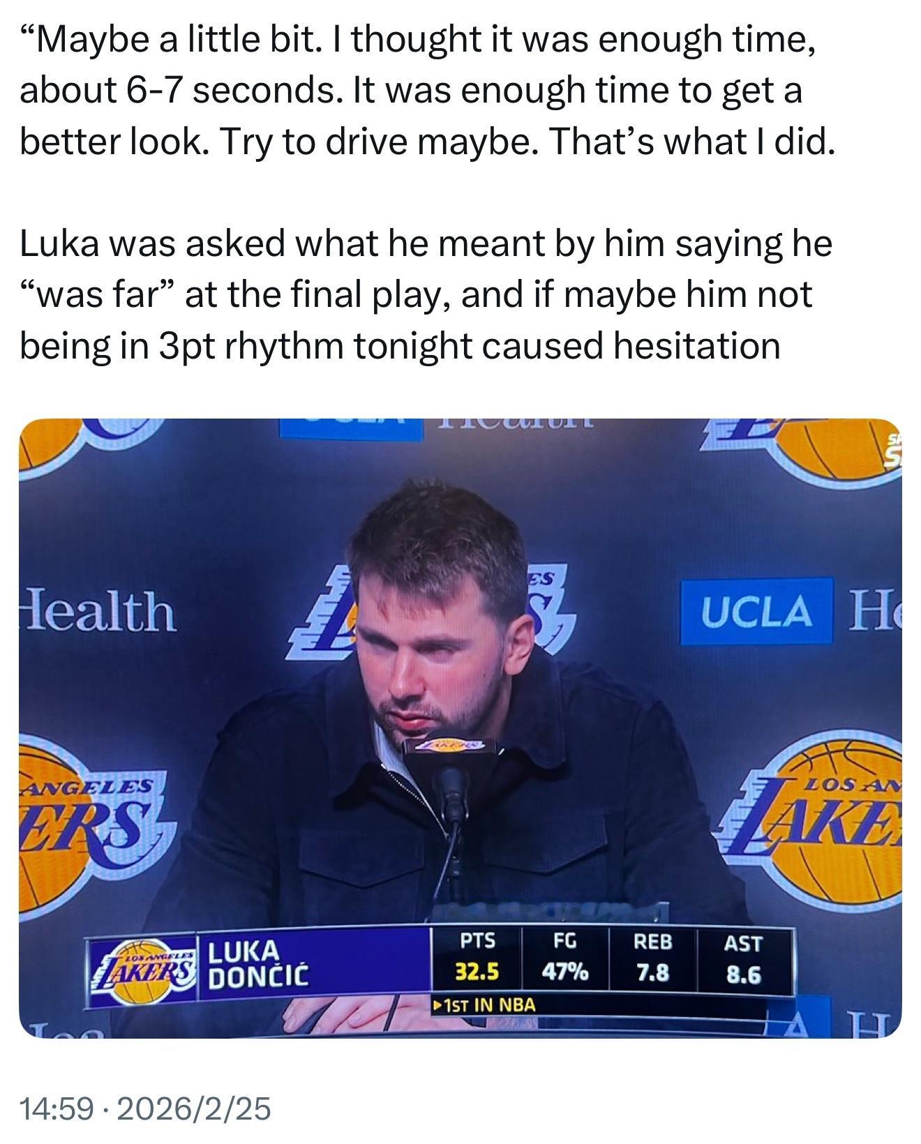 当被问及在最后一攻中说自己“距离有点远”具体指什么，以及是否因为今晚三分手感不佳