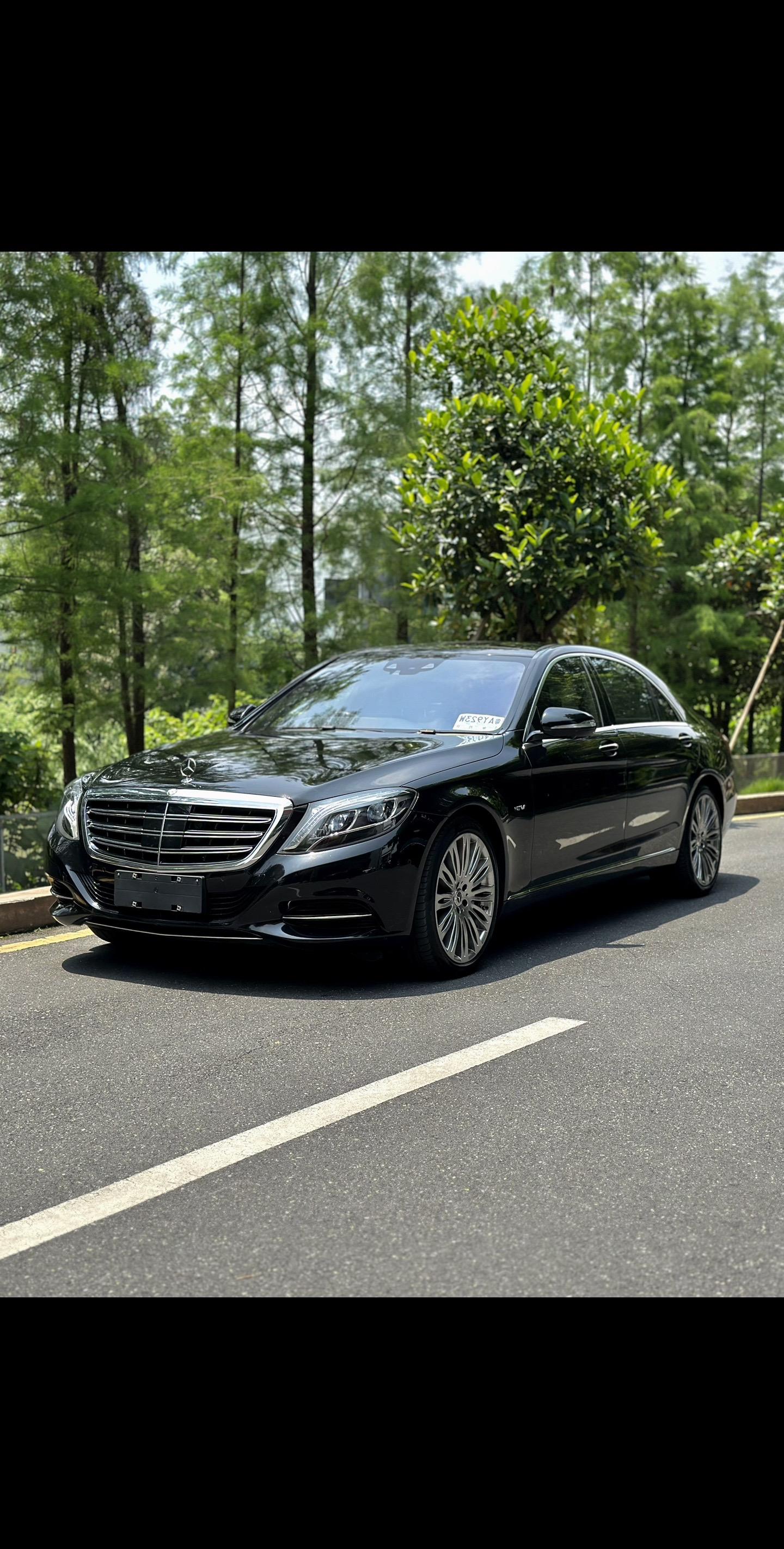 奔驰S600 V12。当今最出色的大型豪华行政轿车 浓墨重彩的一款车