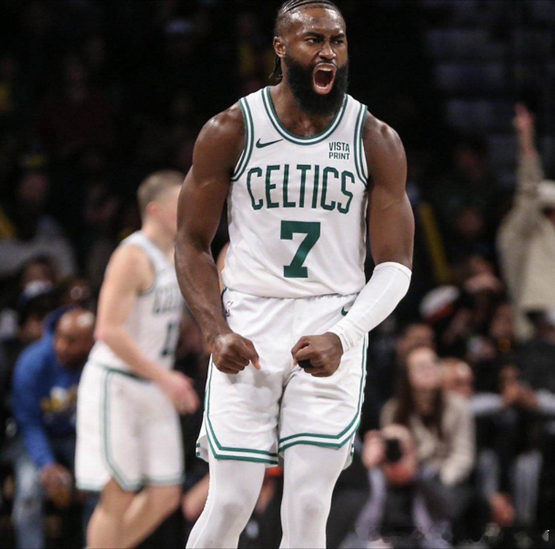 布朗30分带领凯尔特人121比113战胜猛龙豪取五连胜凯尔特人自从开局三连败，都