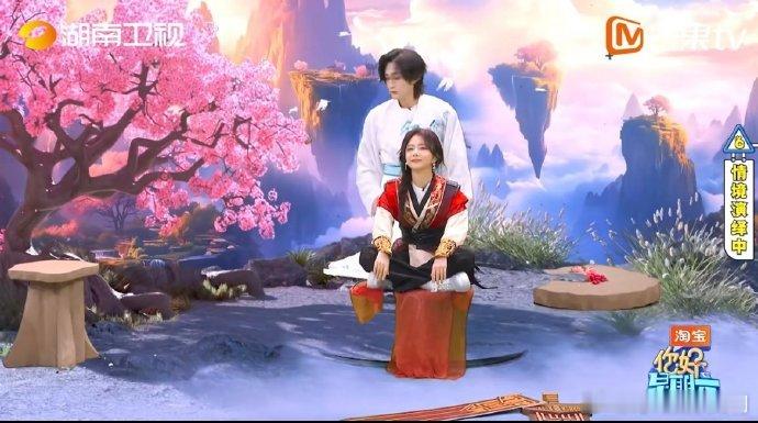 汪铎也是演上冰雪奇缘艾莎了你好星期六汪铎真的太适合艾莎这个角色了！清冷的气质和角