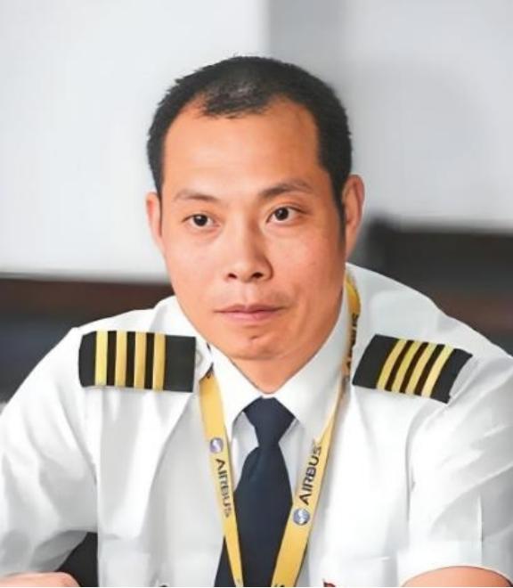 2018年，英雄机长刘传建拯救上百个生命，被川航奖励500万元，然而，她的妻子却