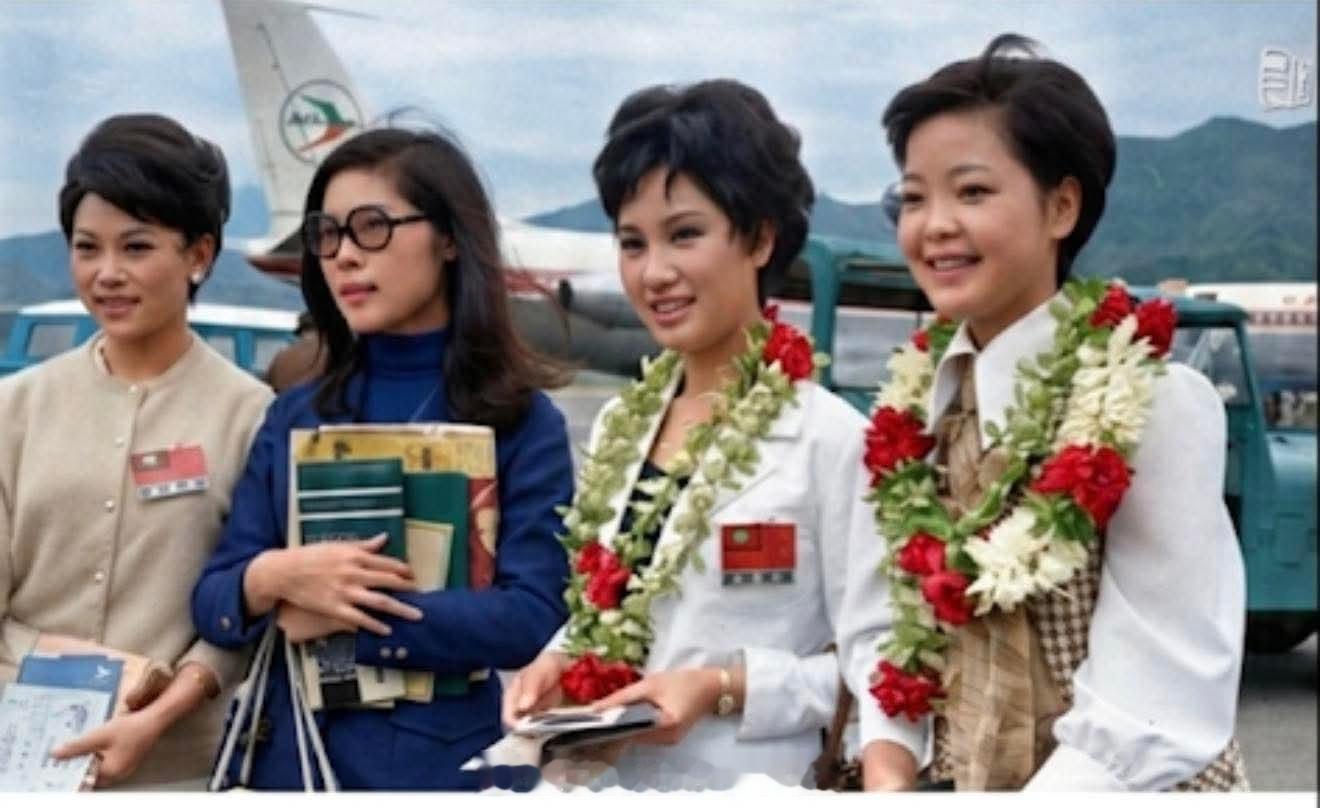 1969年，新加坡迎来最盛大的第一次十大远东巨星演出，就在新加坡国家剧场，当时开