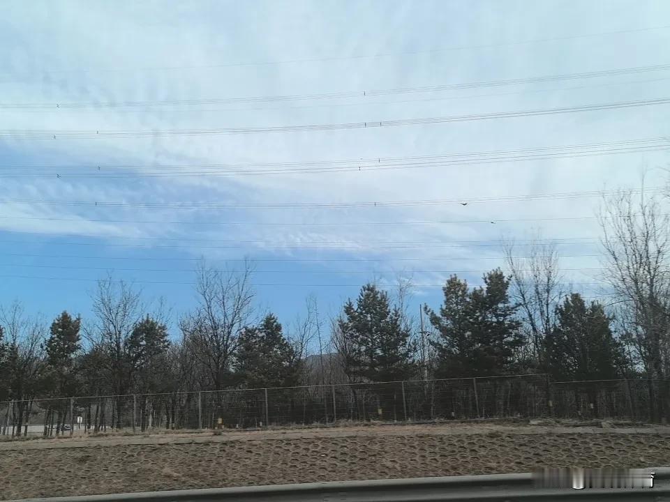 八达岭高速公路（昌平南口）