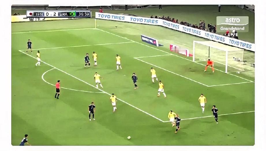 日本和巴西这场友谊赛，看着真让人难受！

日本队和巴西队友谊赛，日本队这场踢得真
