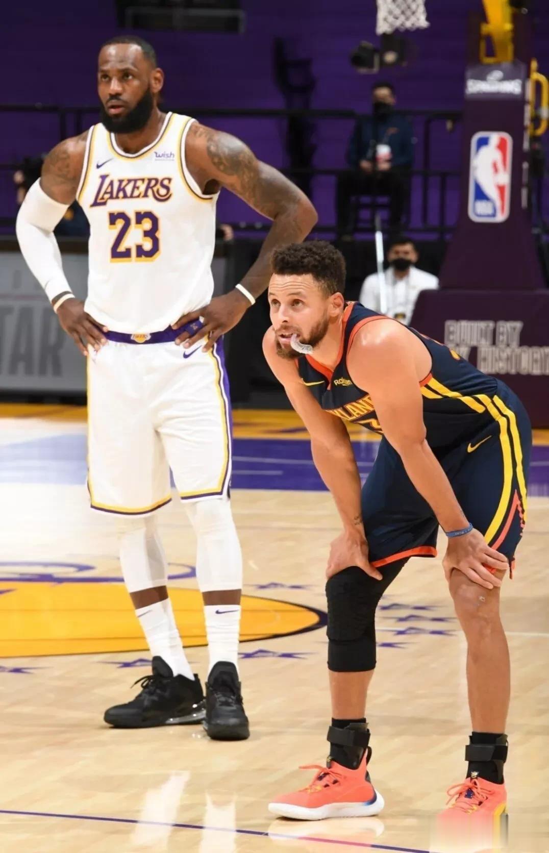 现役必进名人堂的11位NBA球员，有一人没有总冠军和常规赛MVP！
1.詹姆斯：