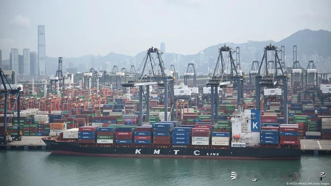 德国商报评论白宫的关税威慑已经过犹不及，对华125%的关税并不比34%更糟糕！