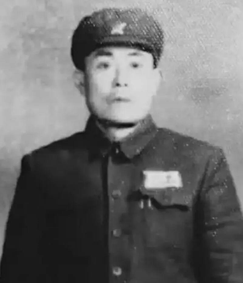 史可全（1892—1979.7.16），男，曾用名史泰金。湖北天门史家岭人。19