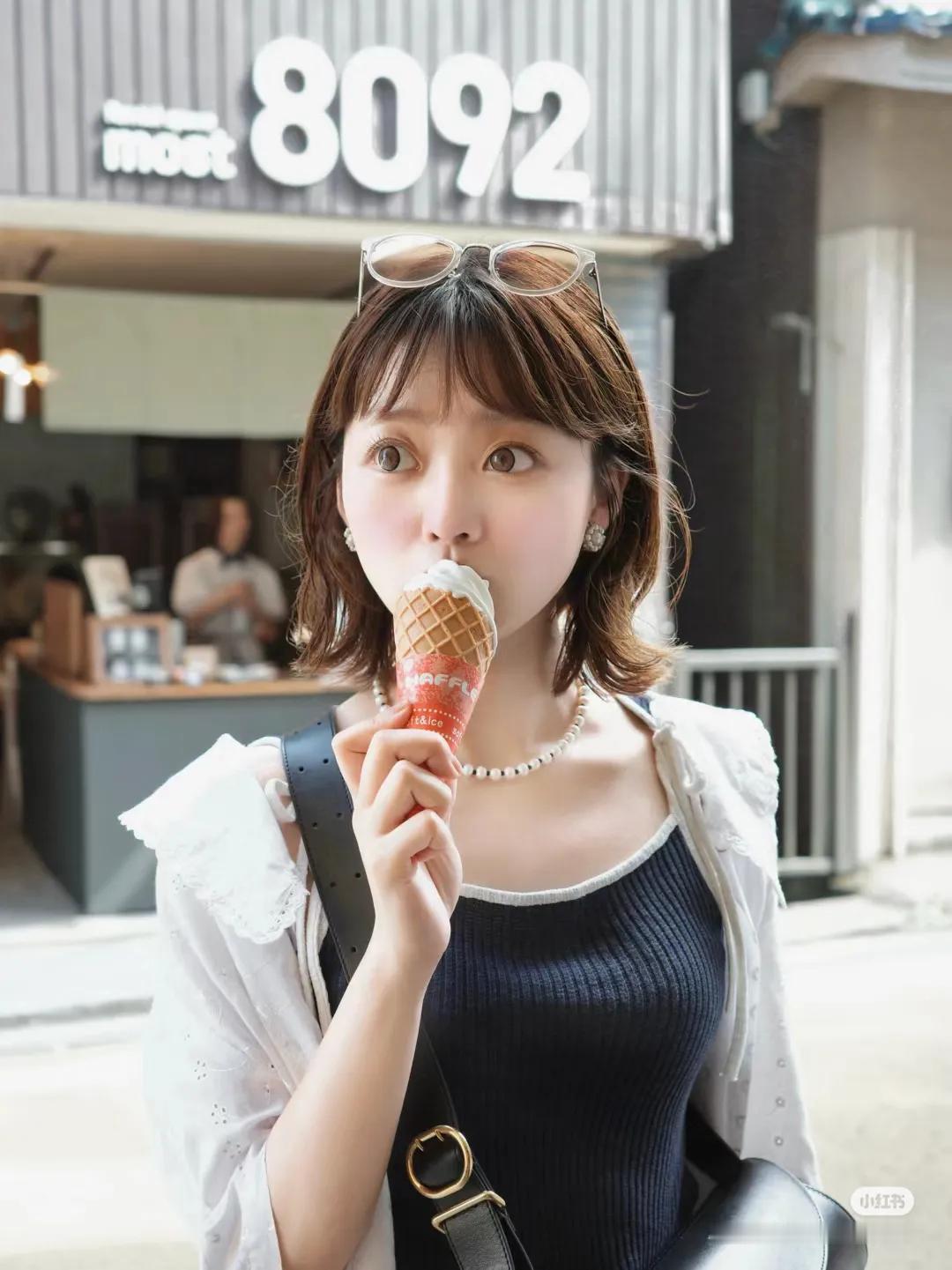 话说日本近几年就推出了许多颜值和气质都相当不错的新晋博主，而圆子就是其中之一。凭