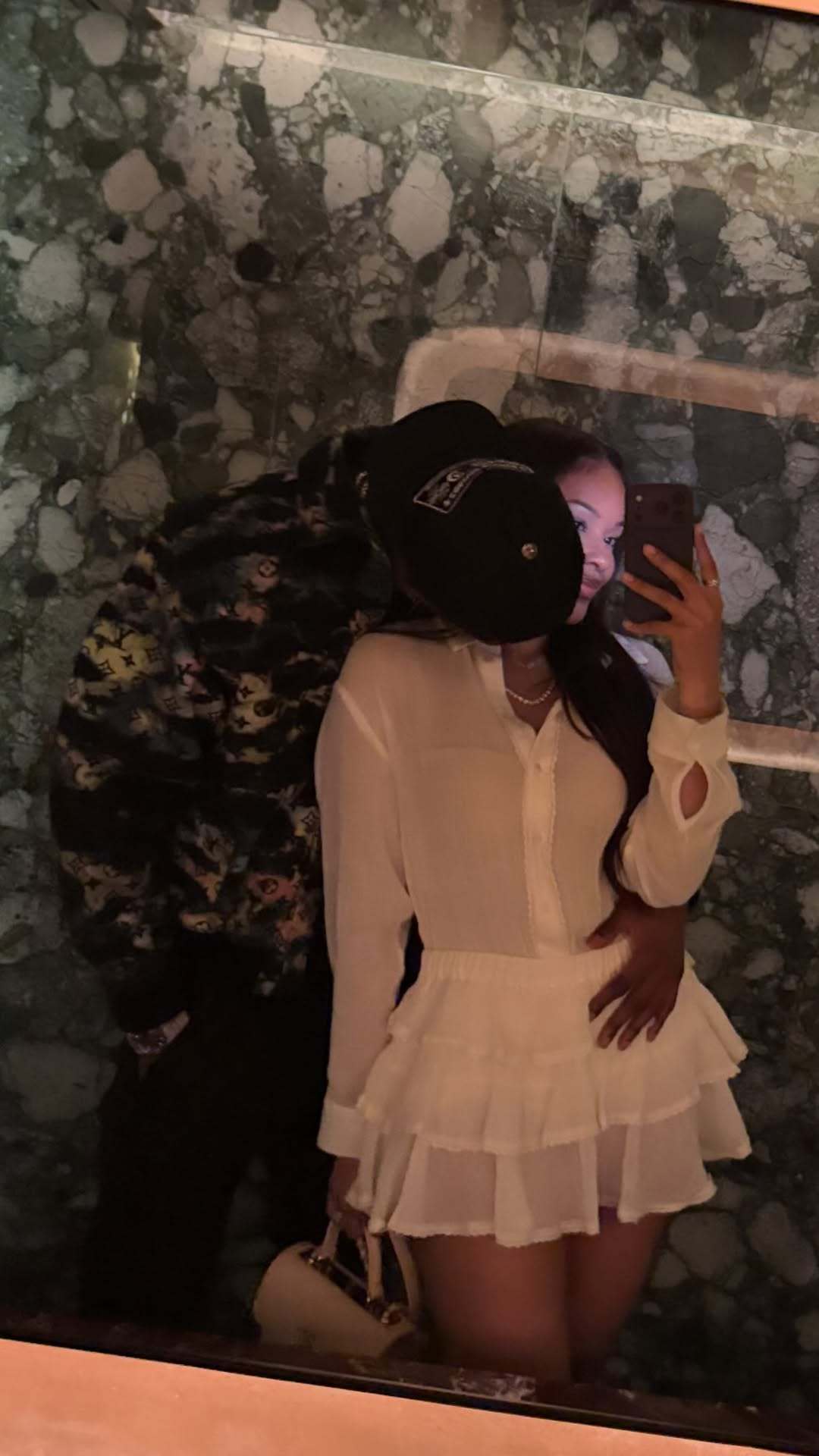 楚阿梅尼与女友 