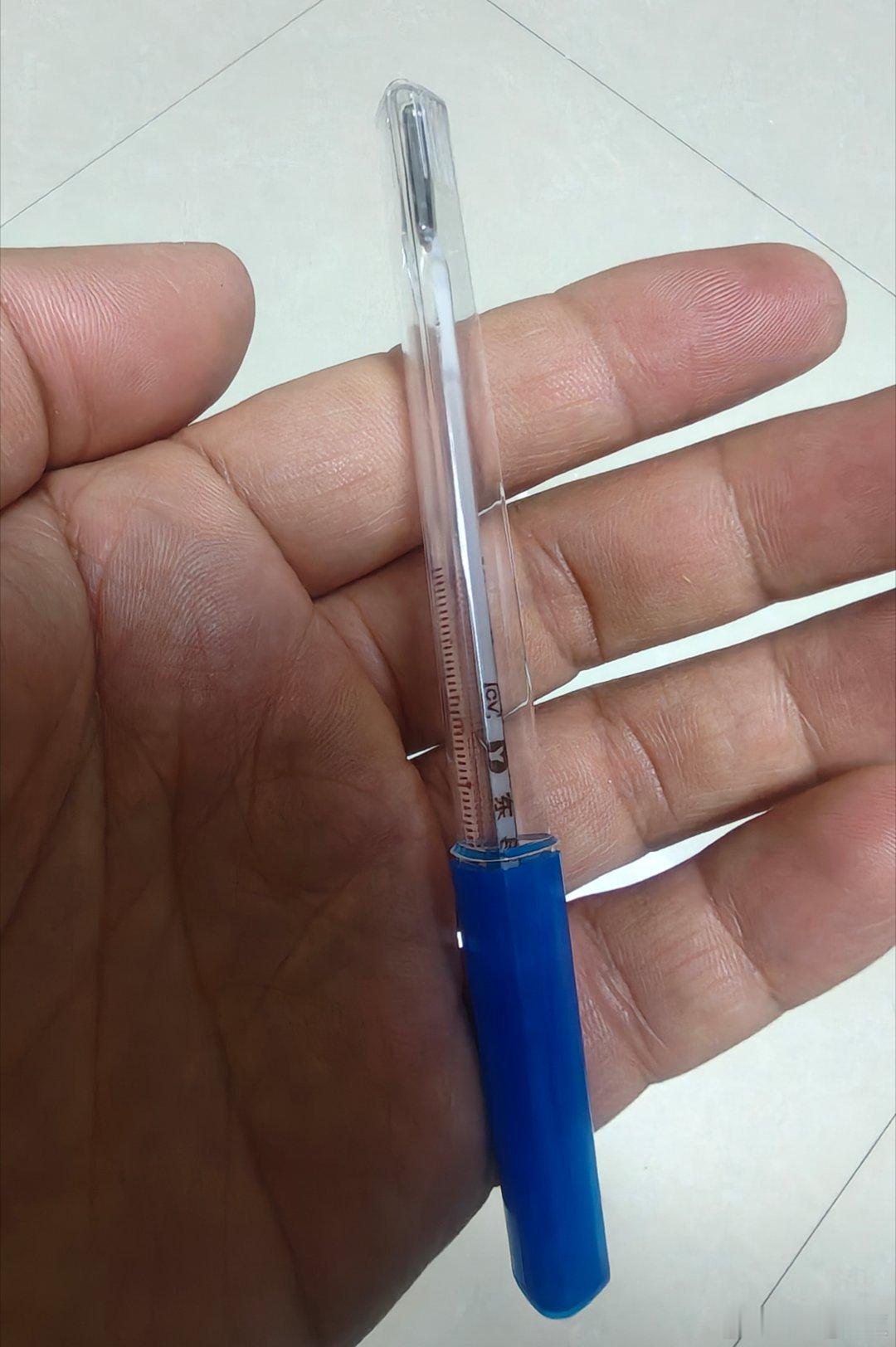 水银体温计线上99元一支 几块钱的东西 ，现在线上卖到99元一支了😲家里前两月