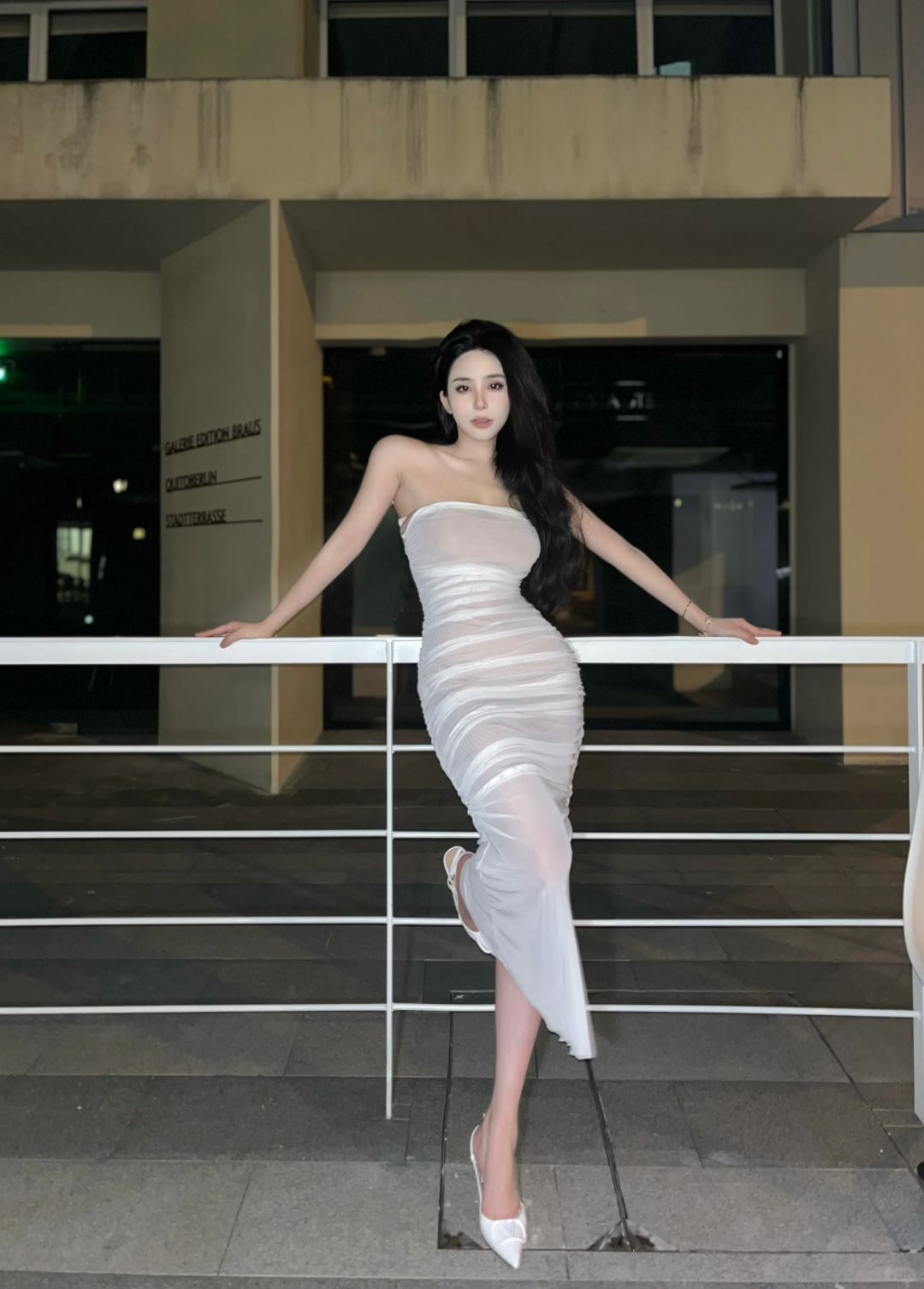这种人少的拍照地谁有我会找啊
