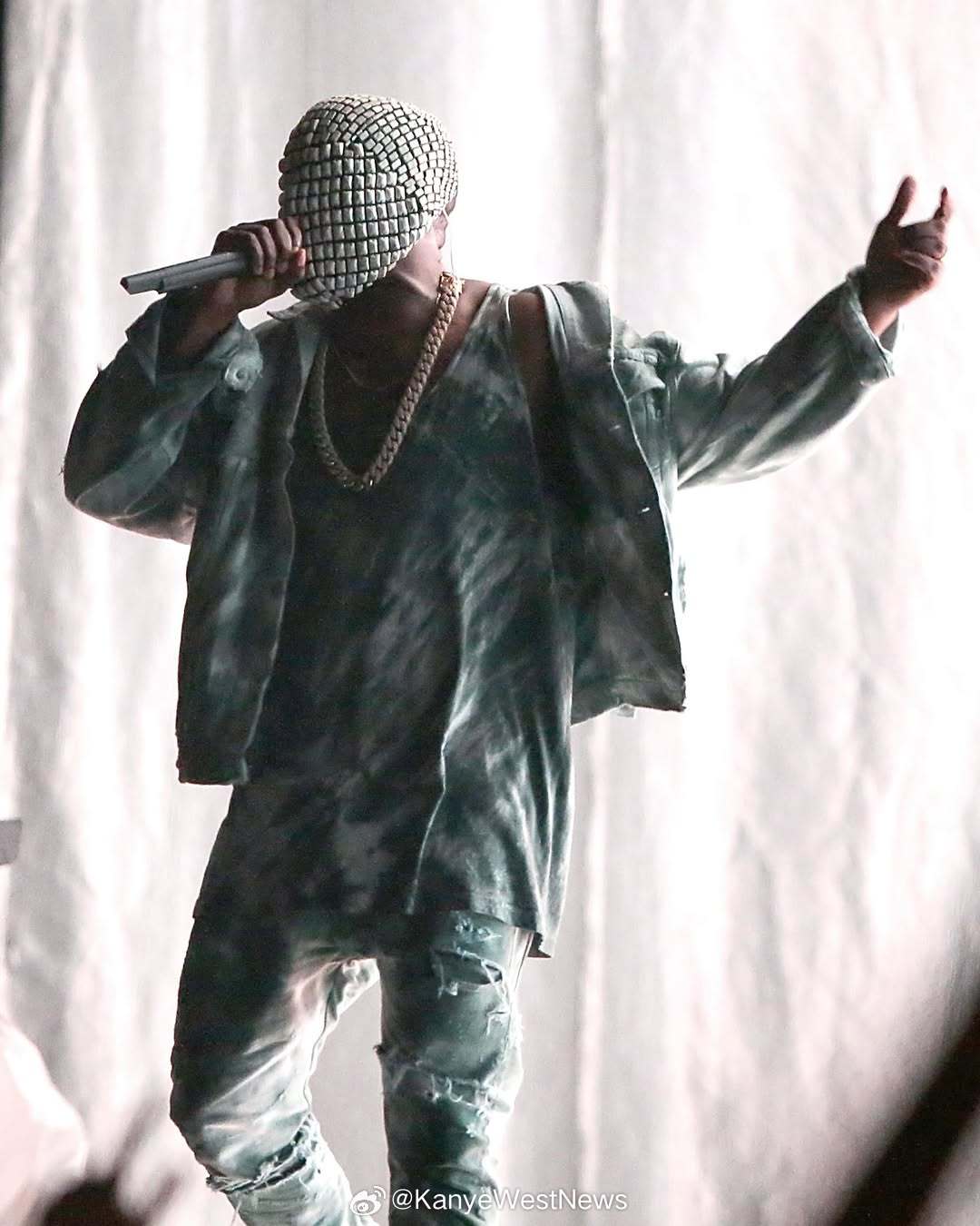 YEEZUS 🥷🕸️2014.6.17 