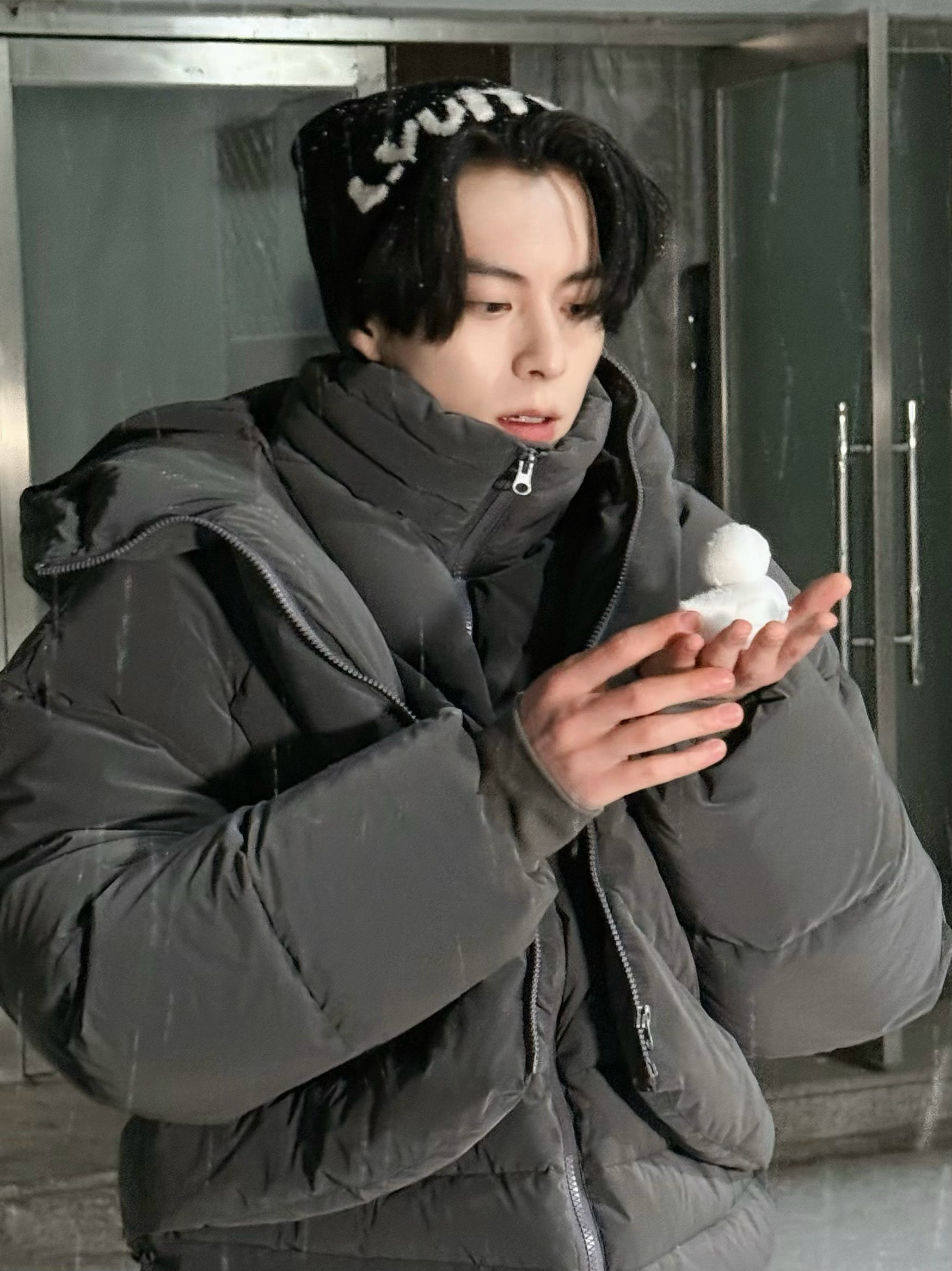 手托小鸭这得找你