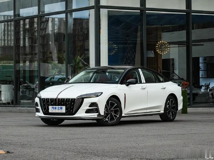 2026款红旗H6上市，售17.98万元起 