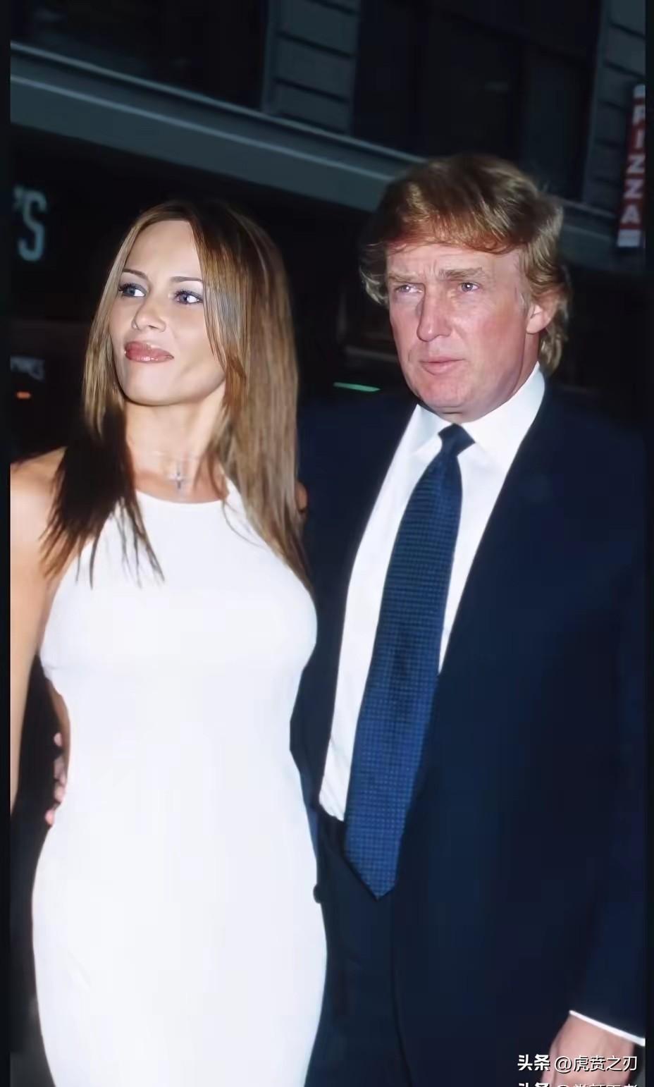 女人最大的满足是什么？
 
一、被疼爱。
有人懂她的情绪，护她的脆弱，
委屈有人