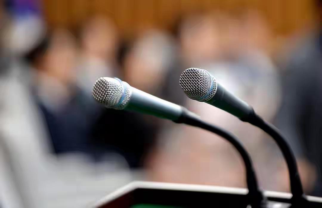 据俄罗斯连塔网12月11日报道，2017年，俄罗斯外交部长拉夫罗夫智胜中央情报局