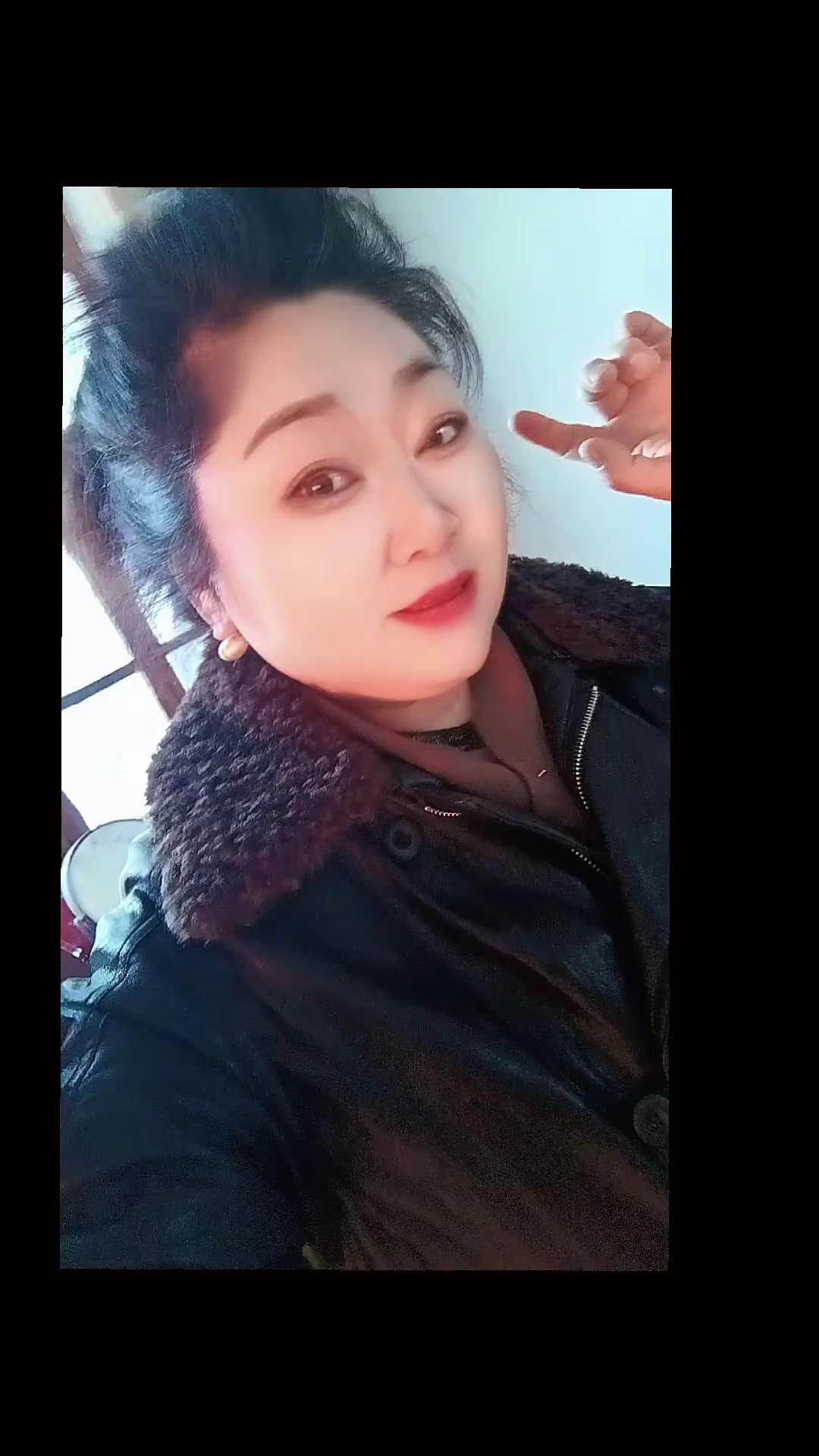 《红唇》来一个 宅家的日子